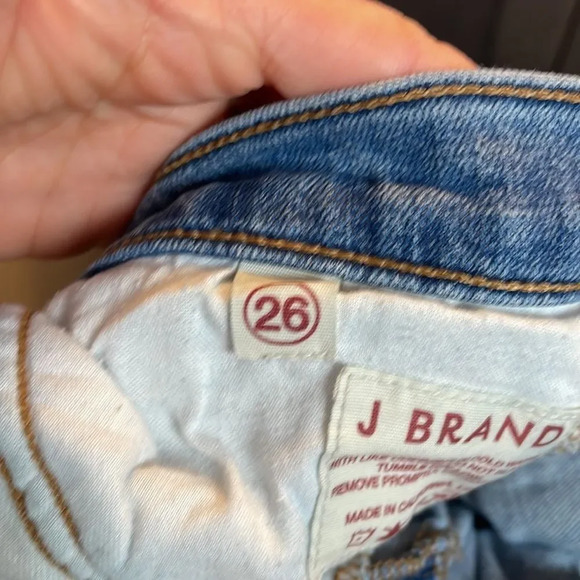 J Brand Bell Bottoms Woman’s jeans. The style is Icicle - Picture 12 of 13